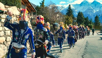 Il Carnevale di Roisan: un viaggio tradizionale nel cuore della Coumba Freide