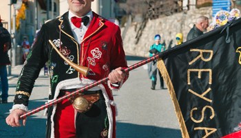 Il Carnevale di Roisan: un viaggio tradizionale nel cuore della Coumba Freide