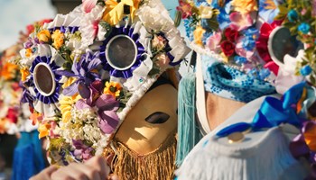 Il Carnevale di Roisan: un viaggio tradizionale nel cuore della Coumba Freide